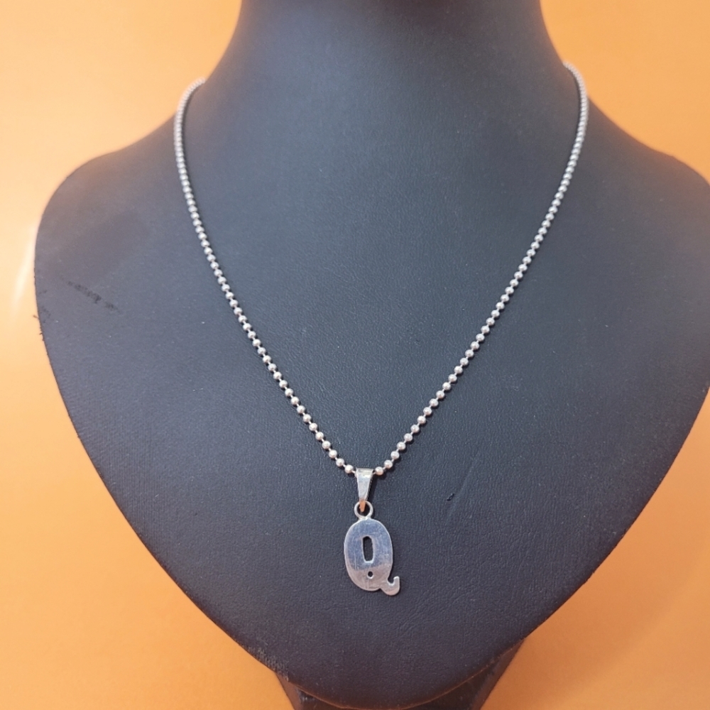 925 Mexican silver initial "Q" pendant Charm